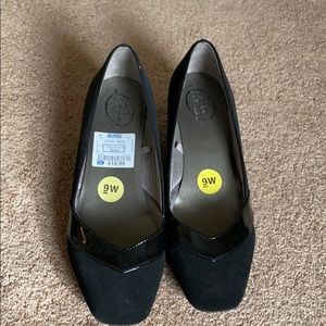 Life stride suede wedges